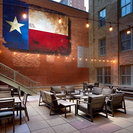 Courtyard Fort Worth Downtown/Blackstone Exterior photo