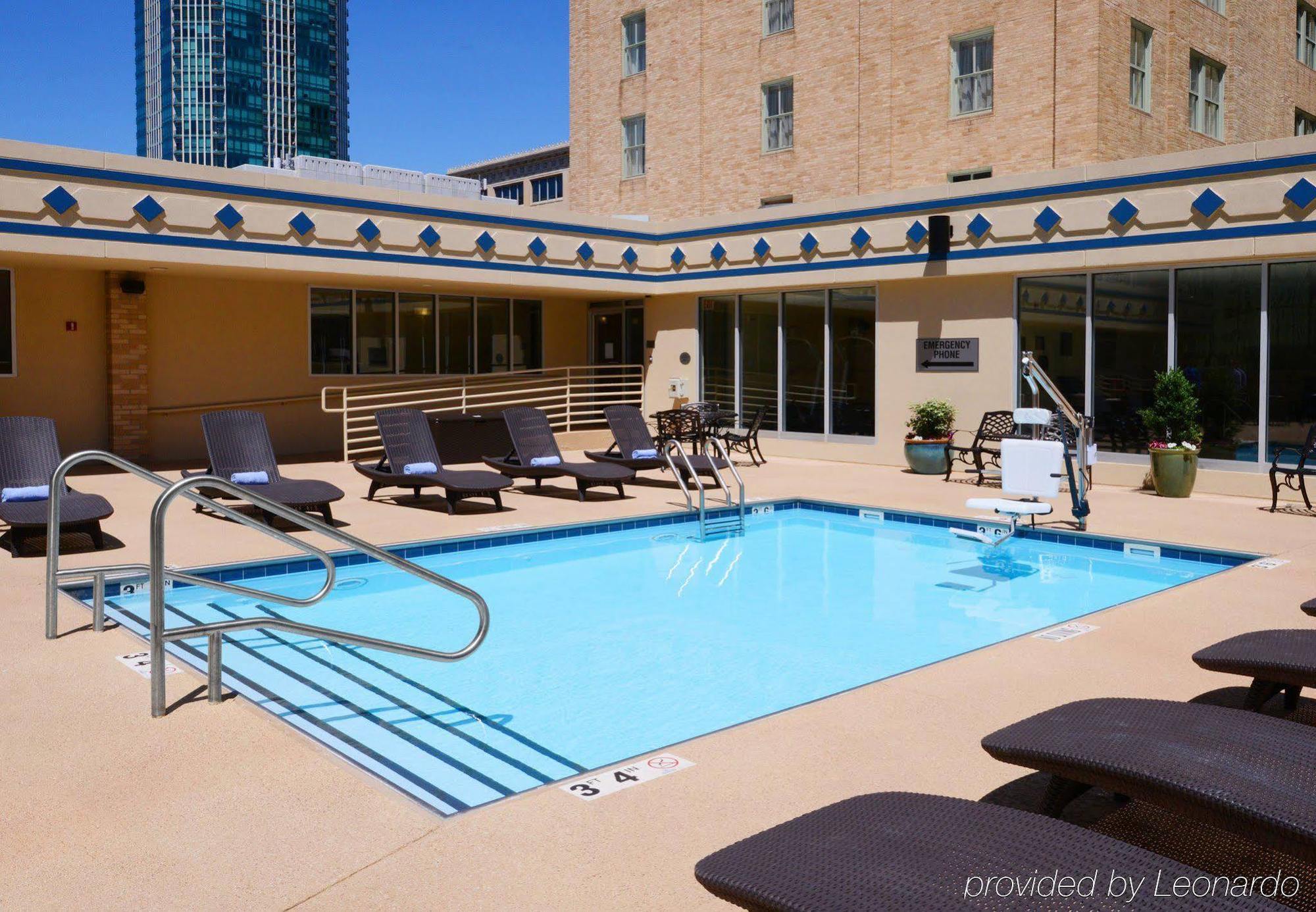 Courtyard Fort Worth Downtown/Blackstone Exterior photo