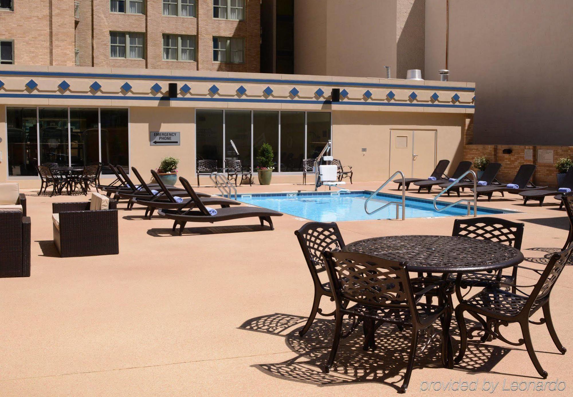 Courtyard Fort Worth Downtown/Blackstone Exterior photo